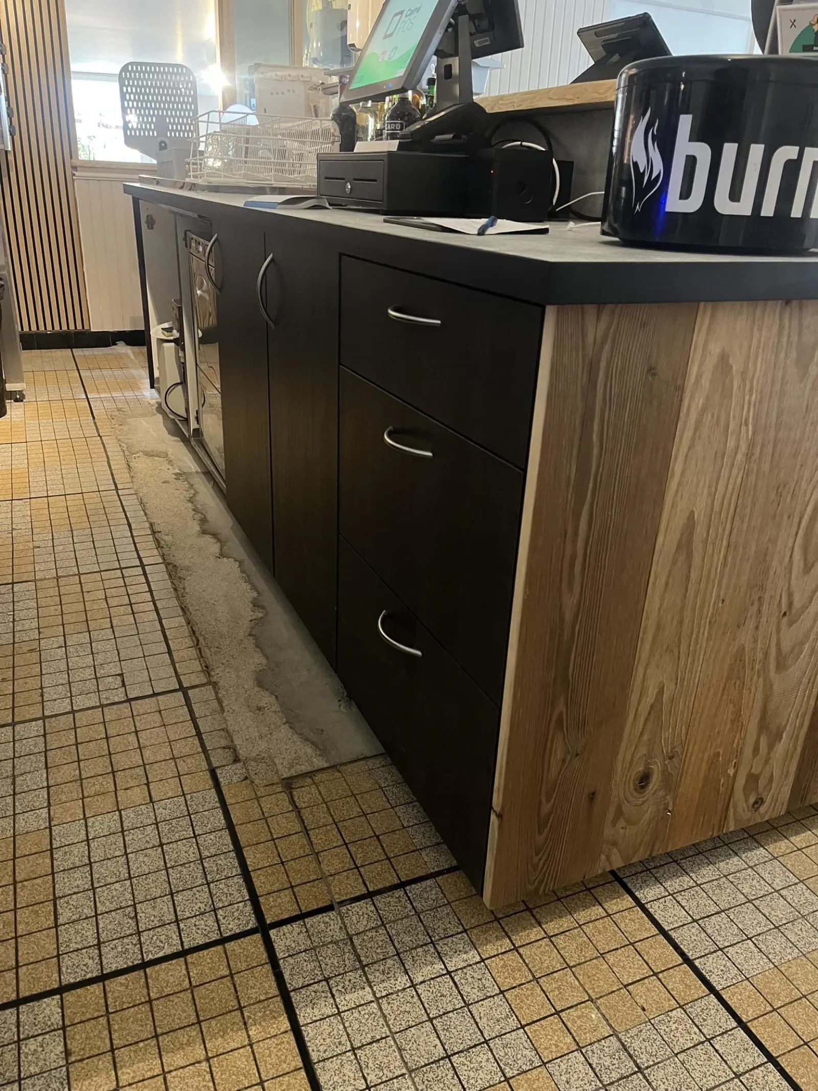 Bar de restaurant, 3