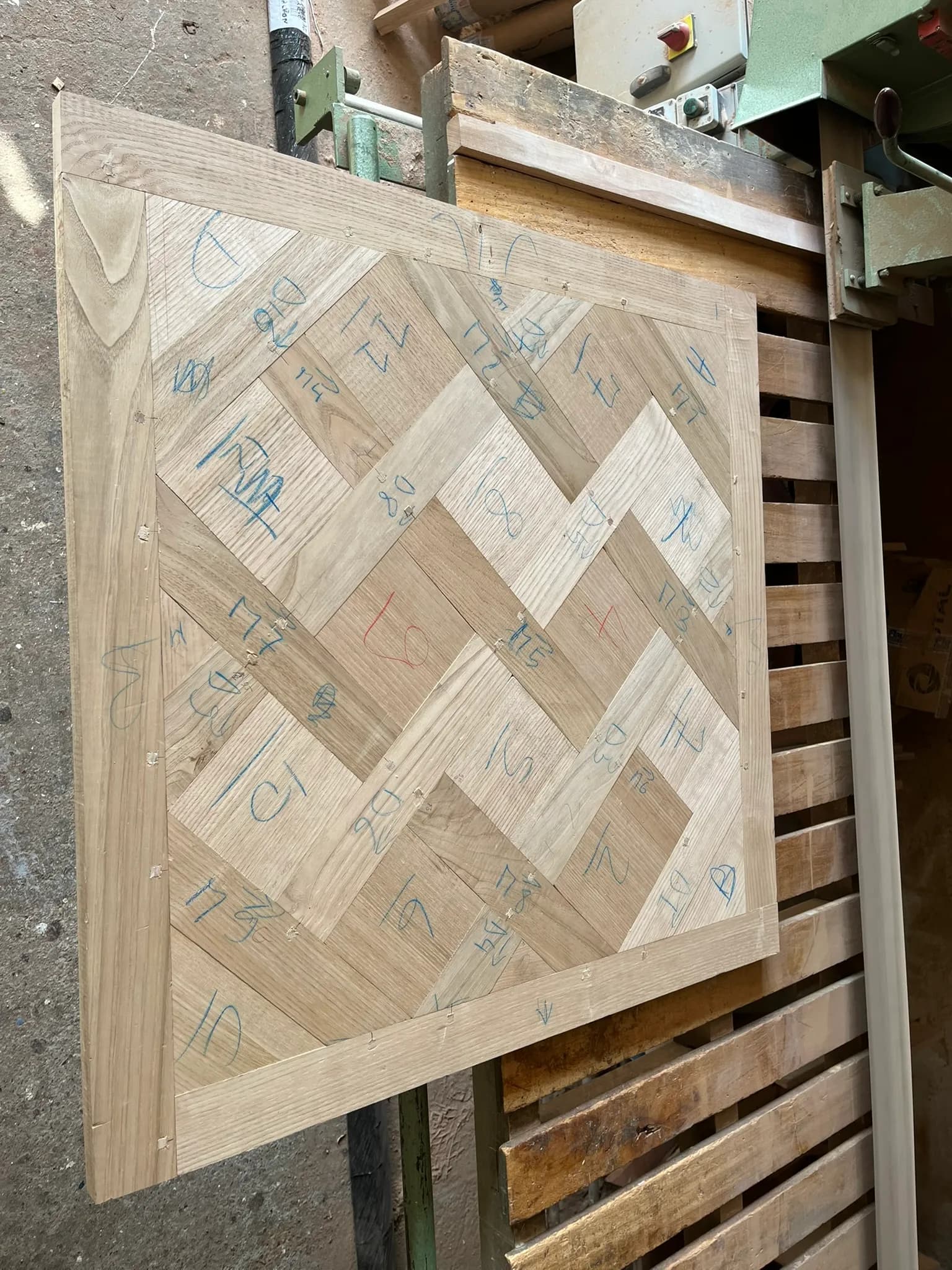 Parquet de Versailles — 11